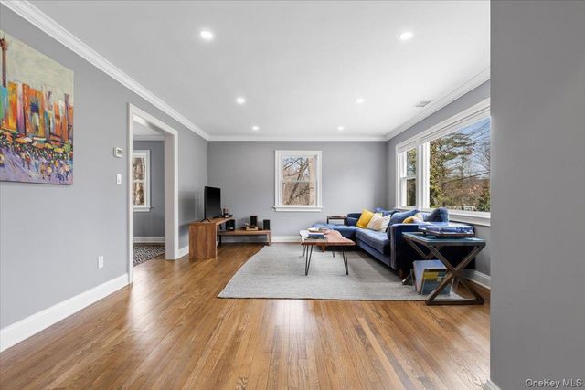 111 SPIER Road, Scarsdale, NY 10583