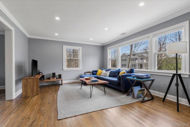 111 SPIER Road, Scarsdale, NY 10583