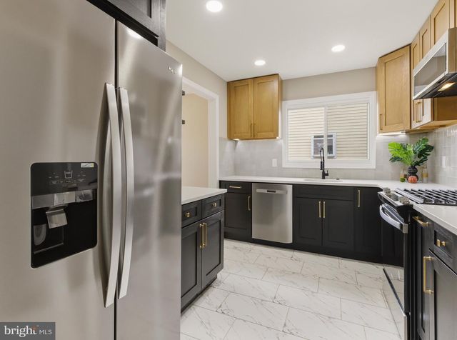 1609 ASTOR DR, Cherry Hill, NJ 08003