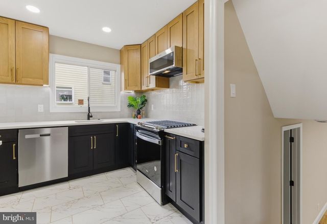 1609 ASTOR DR, Cherry Hill, NJ 08003