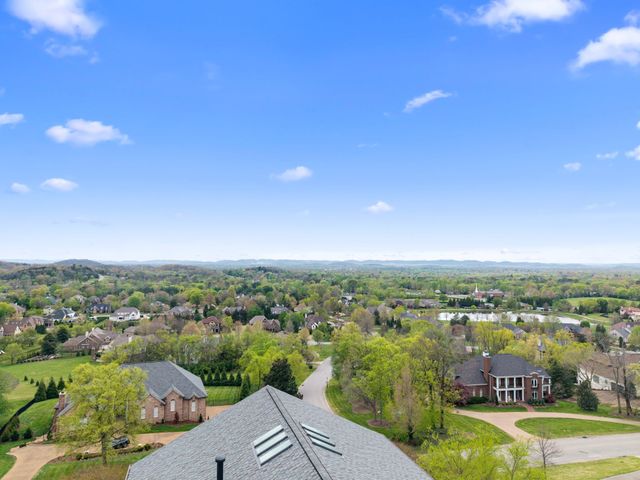 700 Legends Crest Dr, Franklin, TN 37069