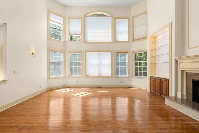 33 Marston Road, Bedford, NH 03110