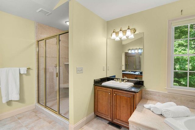 33 Marston Road, Bedford, NH 03110