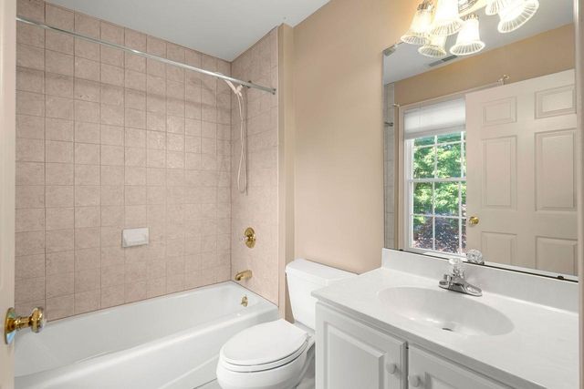 33 Marston Road, Bedford, NH 03110