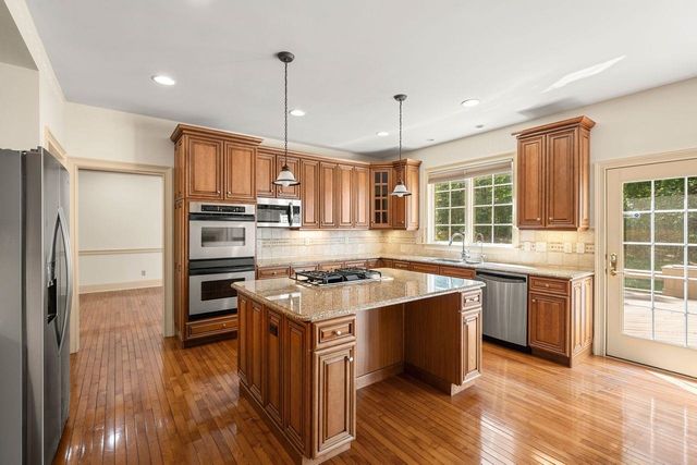 33 Marston Road, Bedford, NH 03110