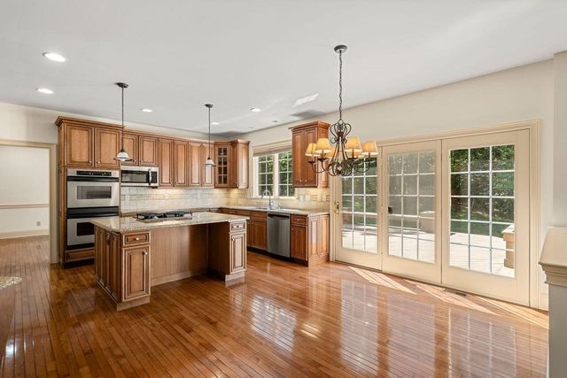 33 Marston Road, Bedford, NH 03110