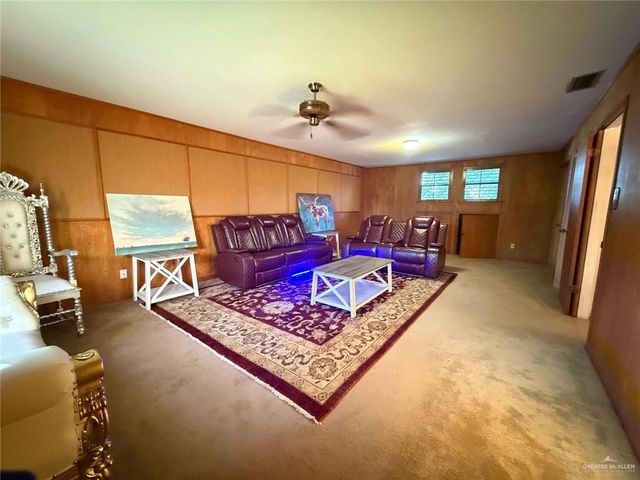 201 Chris Lane, Mcallen, TX 78503