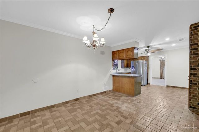 201 Chris Lane, Mcallen, TX 78503