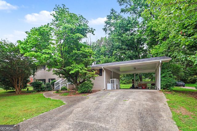 2761 Whisper Court, Douglasville, GA 30135
