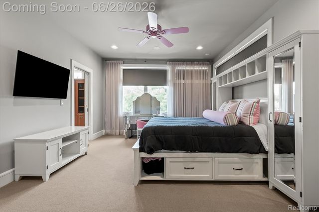 30442 S Greenbriar Road, Franklin Village, MI 48025