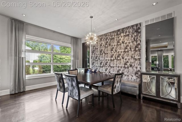 30442 S Greenbriar Road, Franklin Village, MI 48025