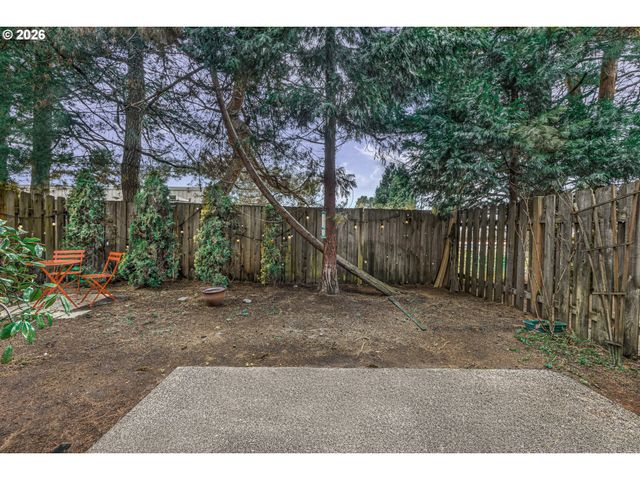 7826 Se SPORRI Ln, Milwaukie, OR 97267