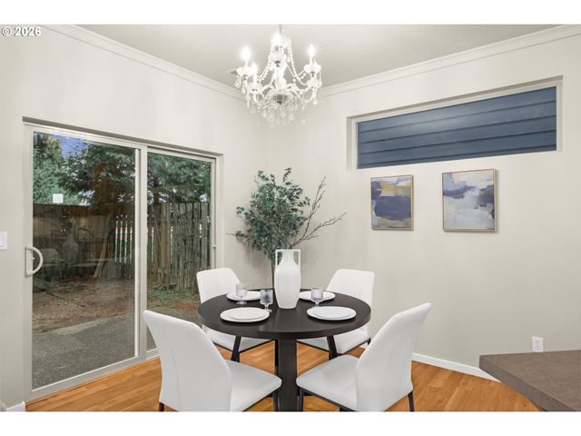 7826 Se SPORRI Ln, Milwaukie, OR 97267