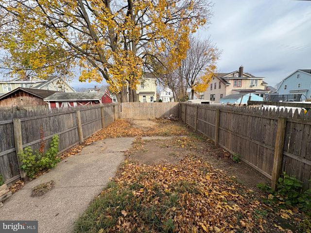 20 CHARLOTTE AVE, Hamilton, NJ 08629