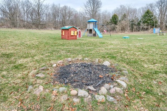 2409 Granger Road, Ortonville, MI 48462