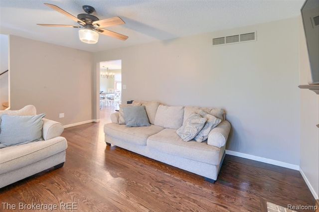 2409 Granger Road, Ortonville, MI 48462