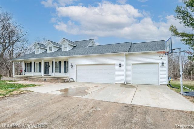 2409 Granger Road, Ortonville, MI 48462