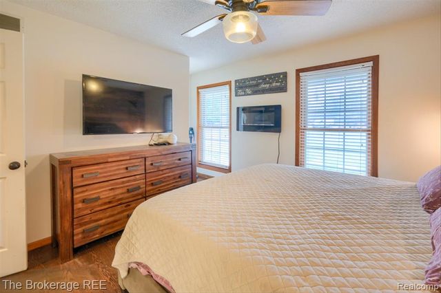 2409 Granger Road, Ortonville, MI 48462