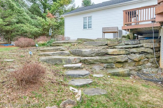 2409 Granger Road, Ortonville, MI 48462