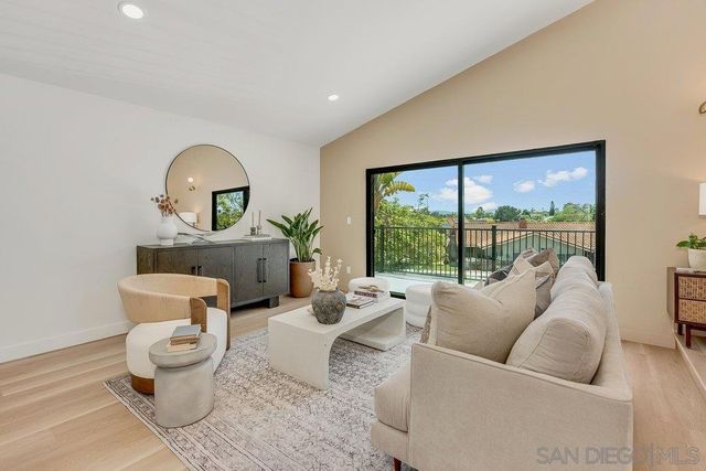 248 Avenida De Los Claveles, Encinitas, CA 92024