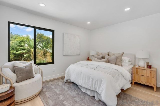 248 Avenida De Los Claveles, Encinitas, CA 92024
