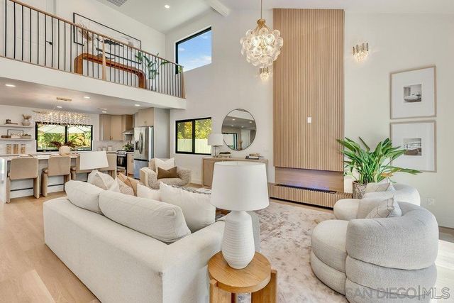 248 Avenida De Los Claveles, Encinitas, CA 92024