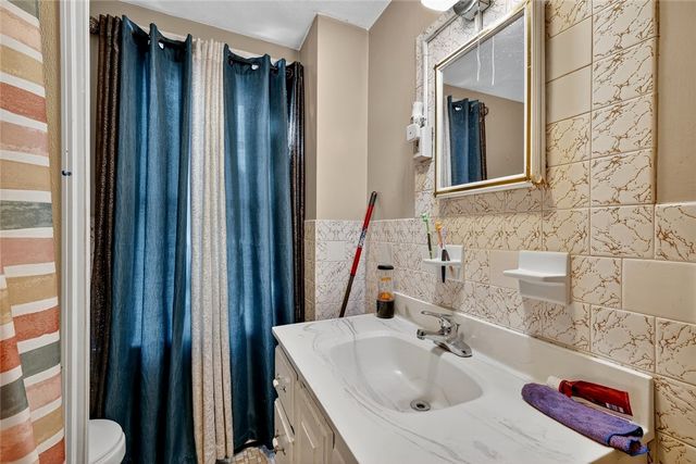 374 Branch Avenue, Providence, RI 02904