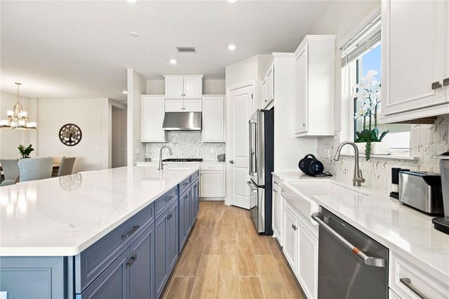 10463 ECLIPSE STREET, Sarasota, FL 34241