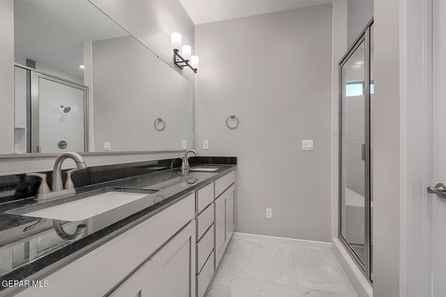 13916 Summer Valley Avenue, El Paso, TX 79928