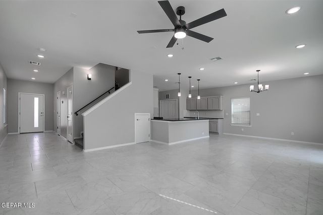 13916 Summer Valley Avenue, El Paso, TX 79928