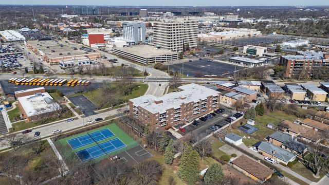 9445 Kenton Avenue 207, Skokie, IL 60076