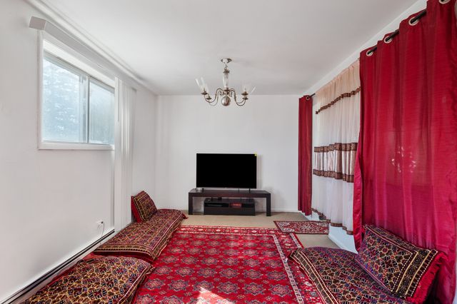 9445 Kenton Avenue 207, Skokie, IL 60076