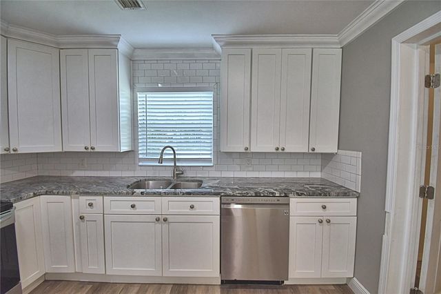 201 LAKE DALE DRIVE, Auburndale, FL 33823