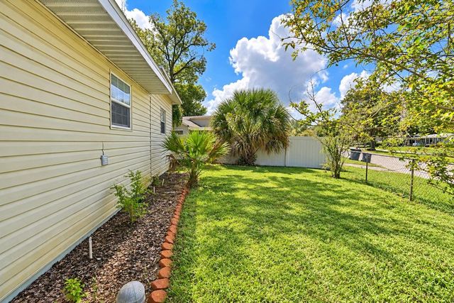 201 LAKE DALE DRIVE, Auburndale, FL 33823