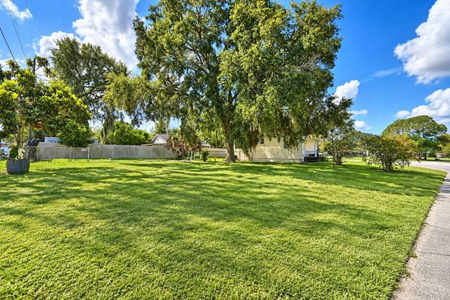 201 LAKE DALE DRIVE, Auburndale, FL 33823