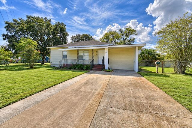 201 LAKE DALE DRIVE, Auburndale, FL 33823