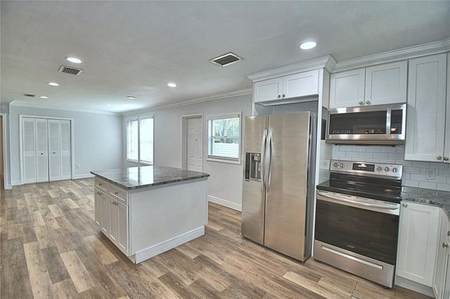 201 LAKE DALE DRIVE, Auburndale, FL 33823