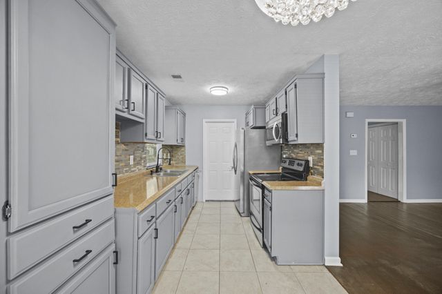 2812 Kasey Court, Lexington, KY 40517