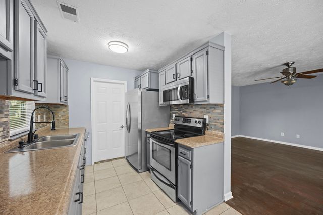 2812 Kasey Court, Lexington, KY 40517