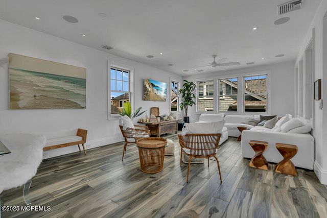 985 Ocean Avenue, Mantoloking, NJ 08738