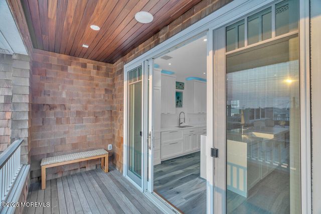 985 Ocean Avenue, Mantoloking, NJ 08738