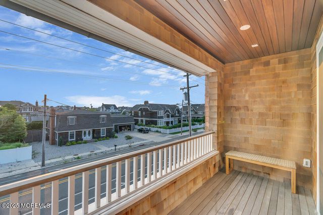 985 Ocean Avenue, Mantoloking, NJ 08738