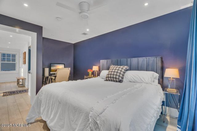 985 Ocean Avenue, Mantoloking, NJ 08738