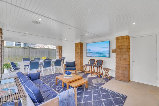 985 Ocean Avenue, Mantoloking, NJ 08738