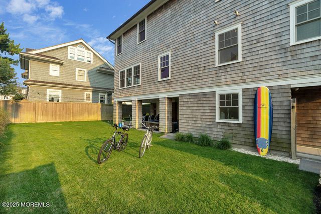 985 Ocean Avenue, Mantoloking, NJ 08738