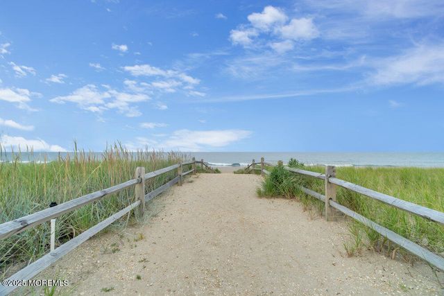 985 Ocean Avenue, Mantoloking, NJ 08738