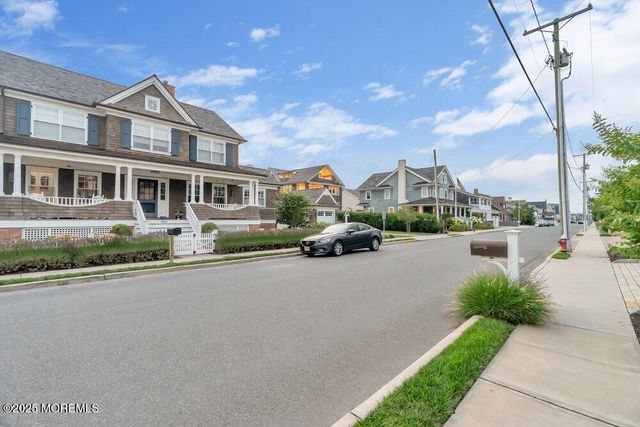 985 Ocean Avenue, Mantoloking, NJ 08738