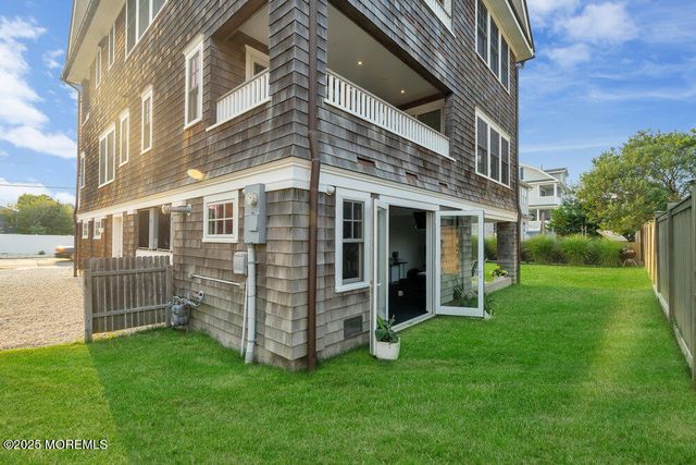 985 Ocean Avenue, Mantoloking, NJ 08738