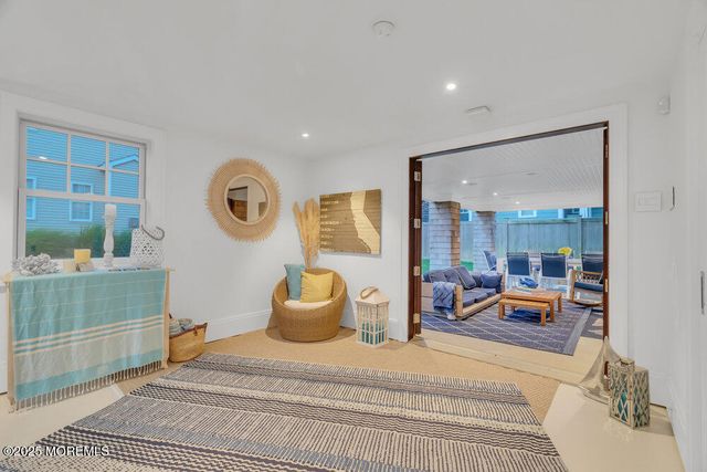 985 Ocean Avenue, Mantoloking, NJ 08738