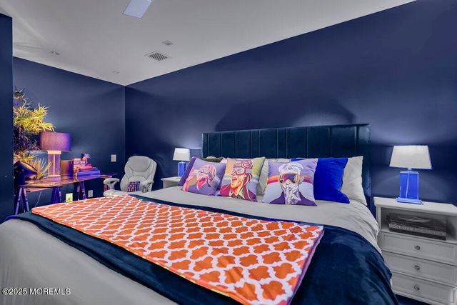 985 Ocean Avenue, Mantoloking, NJ 08738